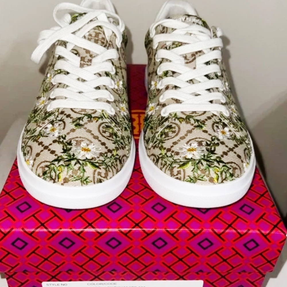 Tory Burch T monogram floral embroidered Howell Court sneakers - Picture 8 of 8